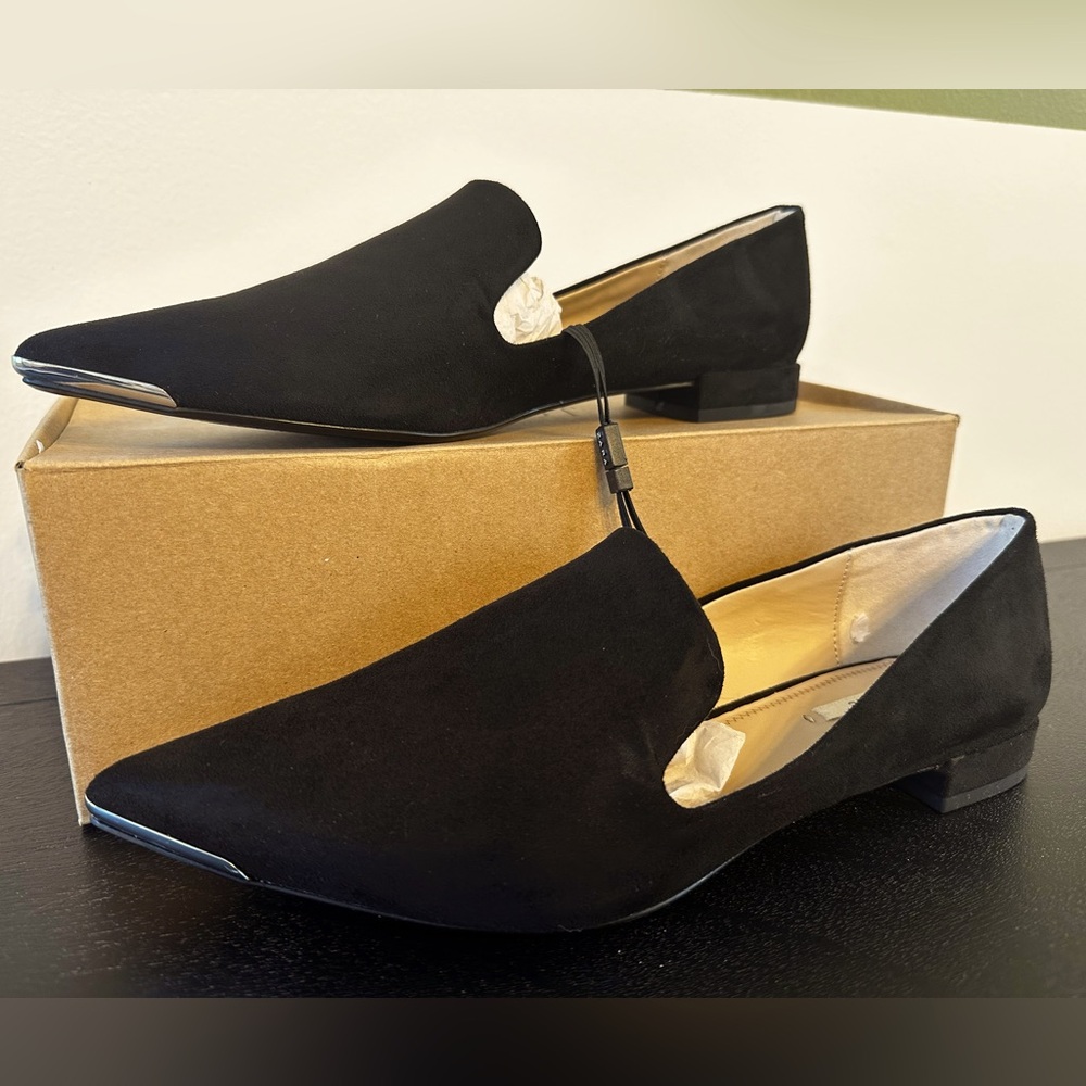 Zara Flats - Picture 2 of 8